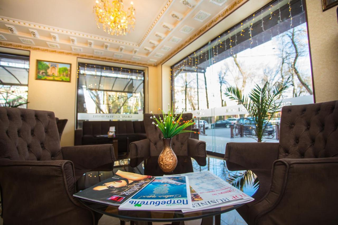 Hotel Grand Capital Tasjkent Buitenkant foto